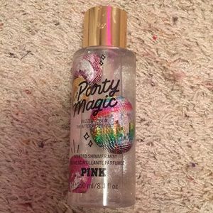 Scented shimmer mist